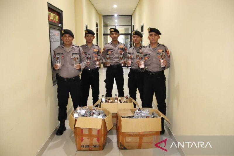 Polres Sumenep Sita 271 Botol Miras Operasi Pekat Ramadhan