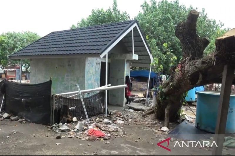 Pemkot Padang Percantik Pantai Padang Sambut Lebaran: Pujasera dan Toilet Direnovasi