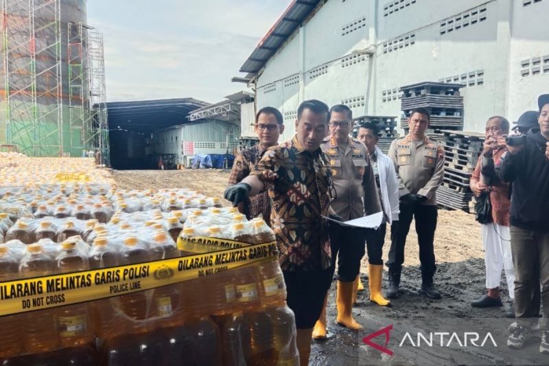 Polda Jateng Sita Ribuan MinyaKita Takaran Kurang di Karanganyar