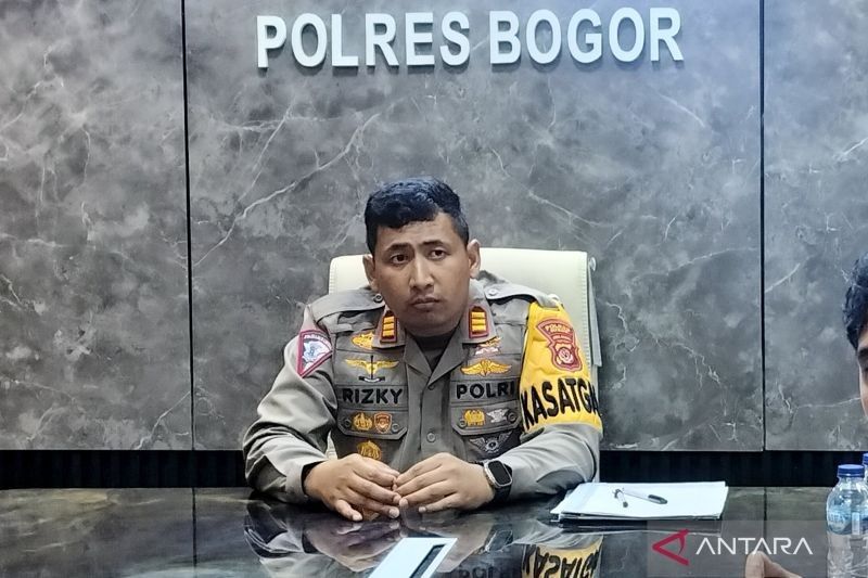 Polisi Bantah Tendang Pemotor di Puncak, Begini Kronologi Sesungguhnya