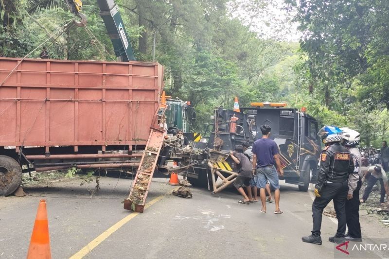 Kecelakaan Beruntun di Cugenang, Cianjur: Satu Tewas, Enam Luka-luka