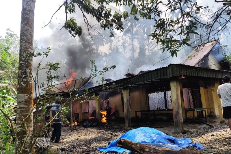 Dua Rumah di Pasaman Hangus Terbakar, Satu Korban Luka Bakar