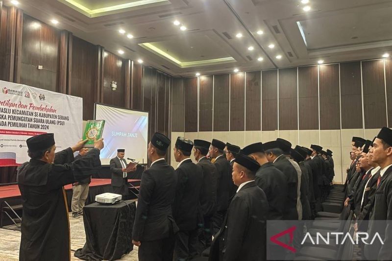 Bawaslu Kabupaten Serang Lantik 87 Panwascam untuk PSU Pilkada 2024