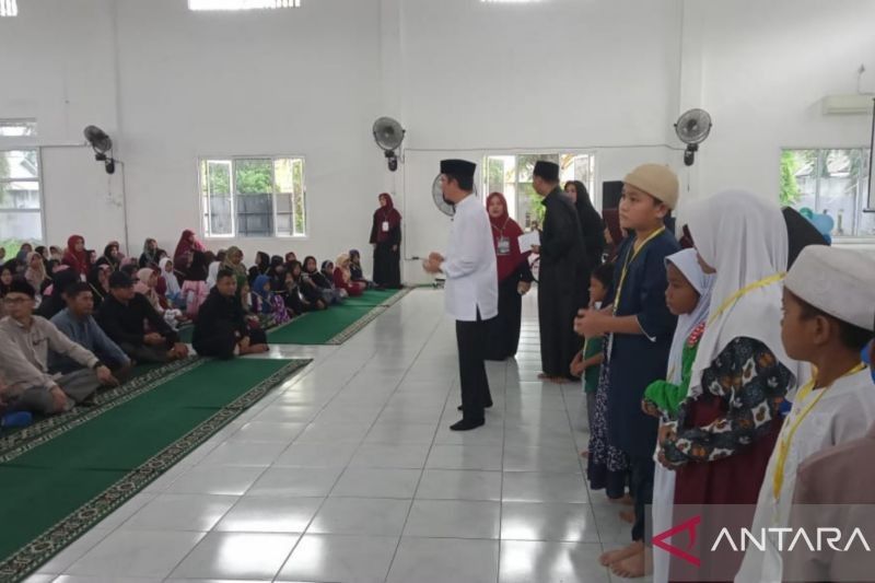 300 Anak Yatim di Bangka Tengah Terima Santunan Yatim Fest 2025