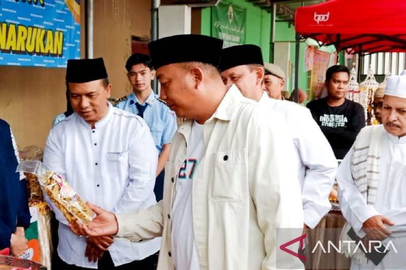 Pijat Gratis di Masjid Pantura Situbondo untuk Pemudik Lebaran 2025