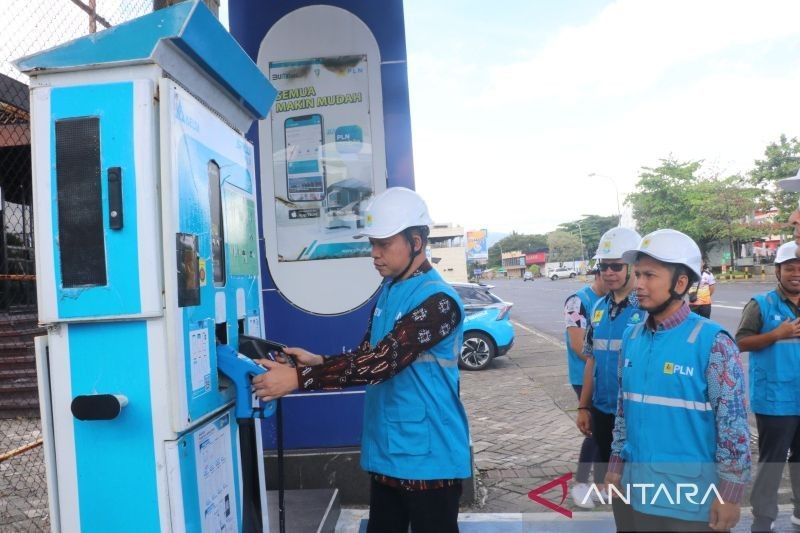 PLN Suluttenggo Siap Layani Kendaraan Listrik Selama Ramadhan dengan 43 SPKLU Prima