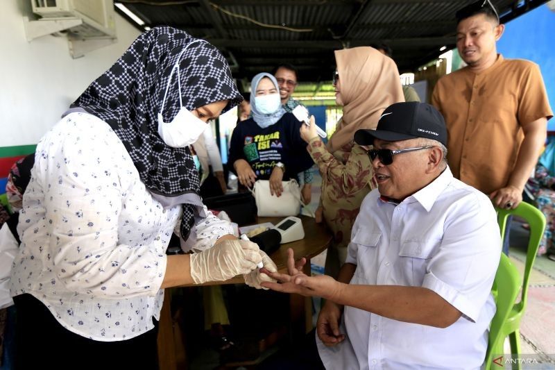 Pemkab Gorontalo Gelar Cek Kesehatan Gratis di Pasar Murah, Ratusan Warga Antusias