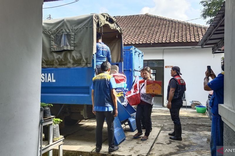 Kemensos Salurkan Bantuan untuk Korban Banjir Sumedang: 2.646 Warga Terdampak