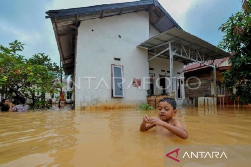 200 Paket Bantuan Banjir Disalurkan di Kota Jambi