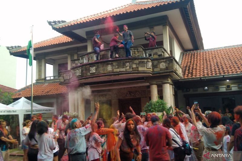 Festival Holi di Bali: Perkuat Jalinan Budaya India-Indonesia