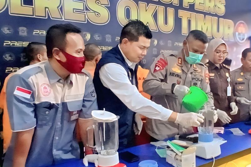 Polres OKU Timur Musnahkan 823 Butir Ekstasi dan Ratusan Botol Miras