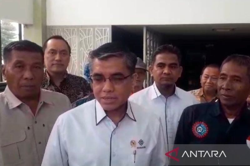 Menaker Pastikan Eks-Karyawan Sritex Kembali Bekerja