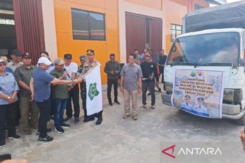 Pemkab Kapuas Salurkan Bantuan Logistik untuk Korban Banjir di Tiga Kecamatan