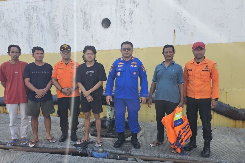 Tragedi Kapal Tenggelam di Perairan Ternate: Empat Penumpang Masih Hilang