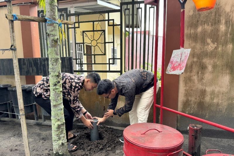 PLN UIP KLB Palangka Raya Sukseskan Program Biopori untuk Lingkungan Berkelanjutan