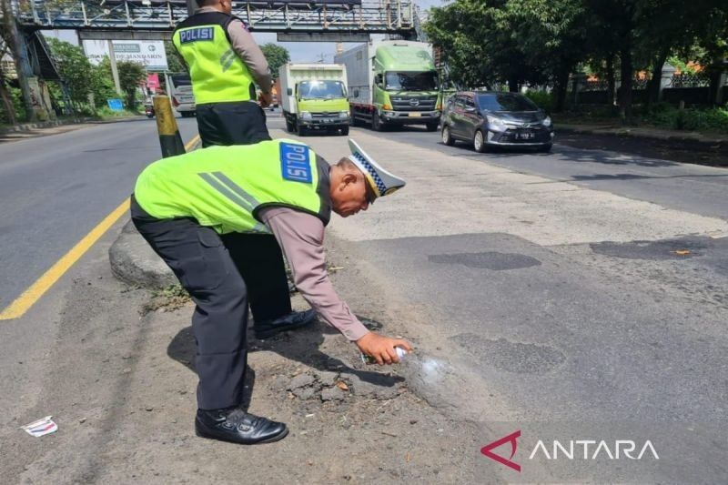 Pemkot Pekalongan Antisipasi Kemacetan Lebaran 2025: Layanan Pengaduan Jalan Berlubang Dibuka