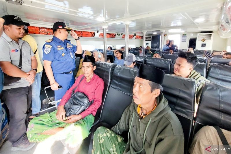 Mudik Gratis Kemenhub: 358 Pemudik Antusias Gunakan Kapal Cepat Situbondo-Madura