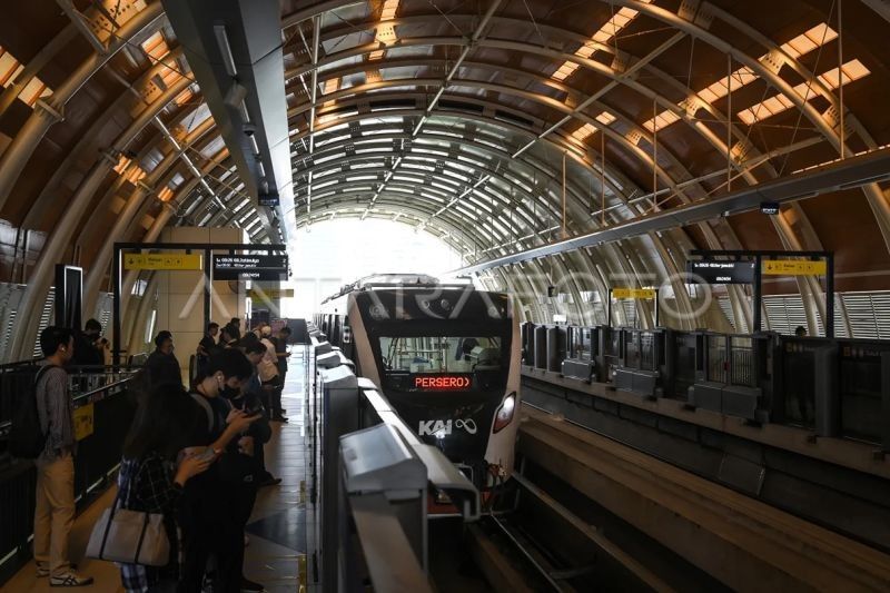 LRT Jakarta Fase 1B: Atasi Kemacetan Manggarai, Target Rampung 2026