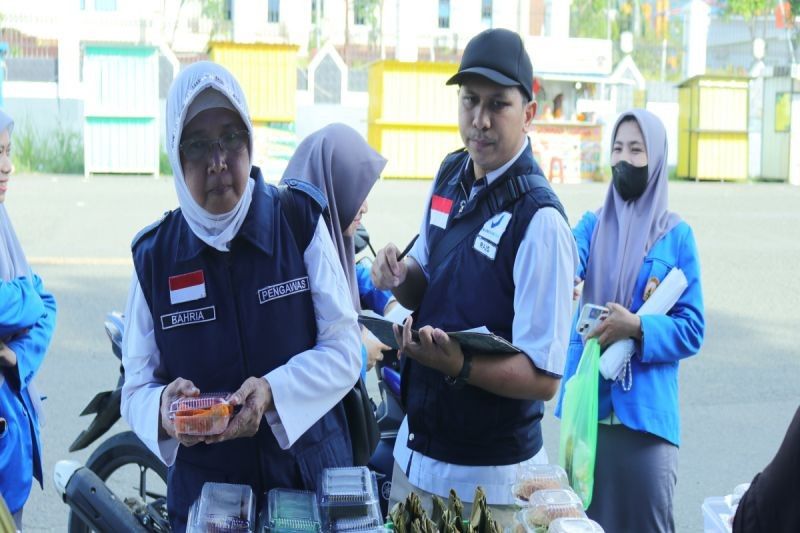 BPOM Mamuju Temukan 7 Jenis Pangan Kadaluarsa Jelang Ramadhan