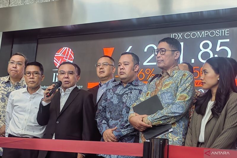 DPR Yakinkan Pasar Saham Tetap Tenang Usai IHSG Anjlok