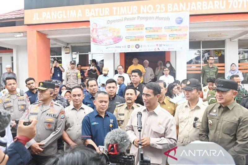 Satgas Pangan Kalsel Dampingi Mentan Amran Sulaiman Awasi Harga Bapokting di Banjarbaru