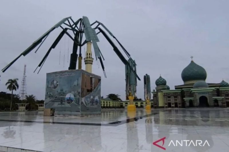 Payung Elektrik Masjid Raya Annur Pekanbaru Rusak Parah, Pemprov Riau Janji Perbaiki