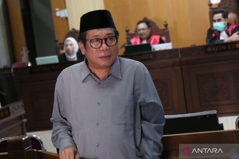 Mantan Bupati Lombok Tengah, Suhaili, Resmi Tersangka Kasus Penipuan Rp1,5 Miliar