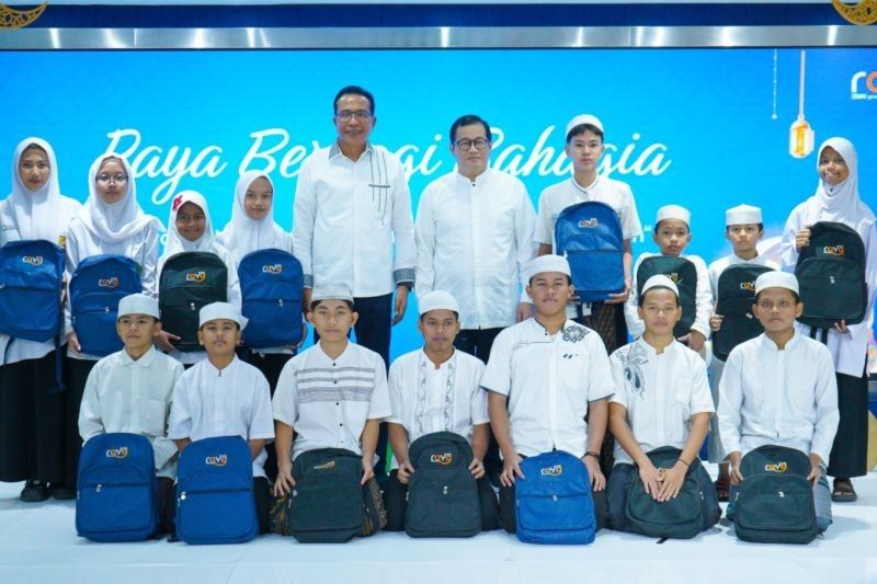 Bank Raya Bagikan 500+ Paket Sembako di 11 Kota, Wujud Sinergi BRI Group di Ramadhan