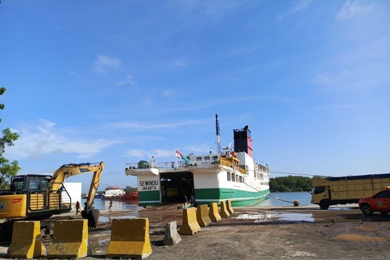 Penumpang Kapal di Pelabuhan Pangkalbalam Masih Normal Jelang Lebaran