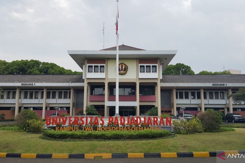 Unpad Terima 2.495 Mahasiswa Baru Jalur SNBP 2025: Persaingan Ketat, Registrasi Dimulai!