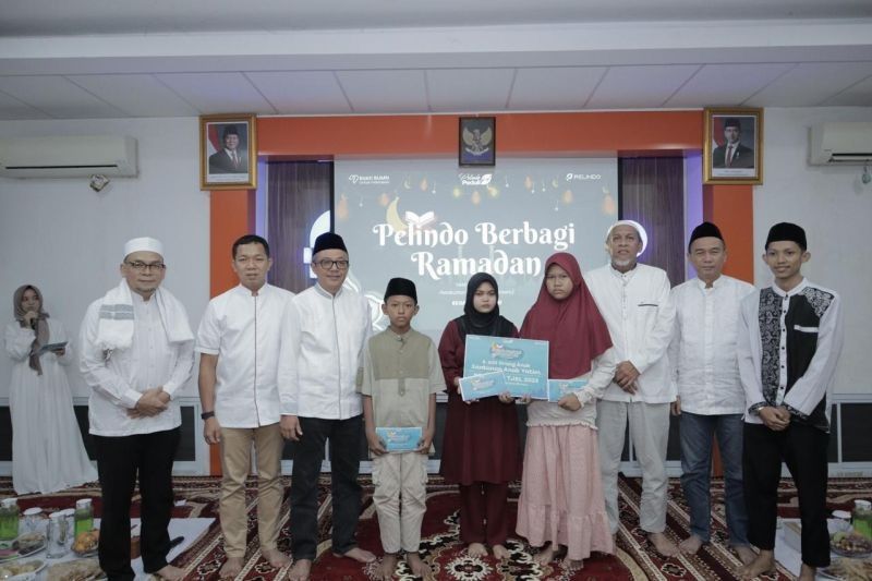 Pelindo Regional 2 Jambi Salurkan Bantuan Sosial Ramadhan: 870 Paket Sembako dan Santunan Yatim