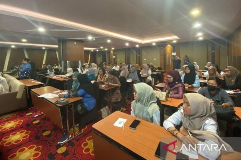 Disdikbud Kalsel Lestarikan Warisan Budaya Takbenda Mamanda