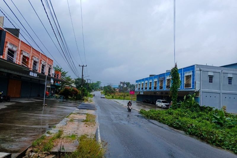 BPBD Natuna Siaga Banjir: Hujan Lebat dan Angin Kencang Ancam Kepulauan Riau