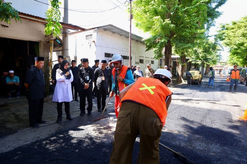 Pemkab Banyuwangi Percepat Perbaikan Jalan Jelang Lebaran