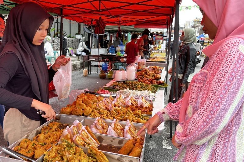 Satpol PP-WH Banda Aceh Tertibkan 6 Warung Buka Siang Hari di Bulan Ramadhan