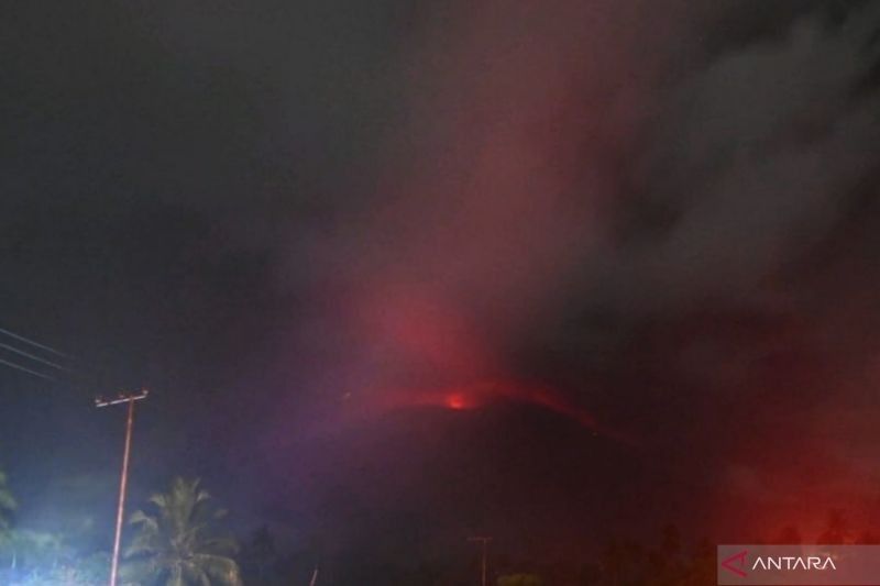 Erupsi Gunung Lewotobi: BNPB Pastikan Nol Korban Jiwa, Ribuan Pengungsi Tetap Disiplin