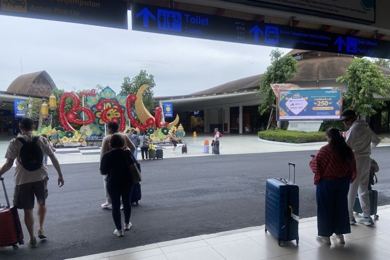 Erupsi Gunung Lewotobi Laki-laki: 16 Penerbangan Internasional di Bandara Ngurah Rai Batal