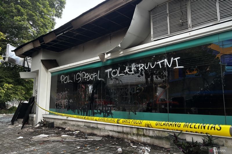 Wali Kota Bandung Kecam Aksi Anarkis Pembakaran Kantor Hana Bank