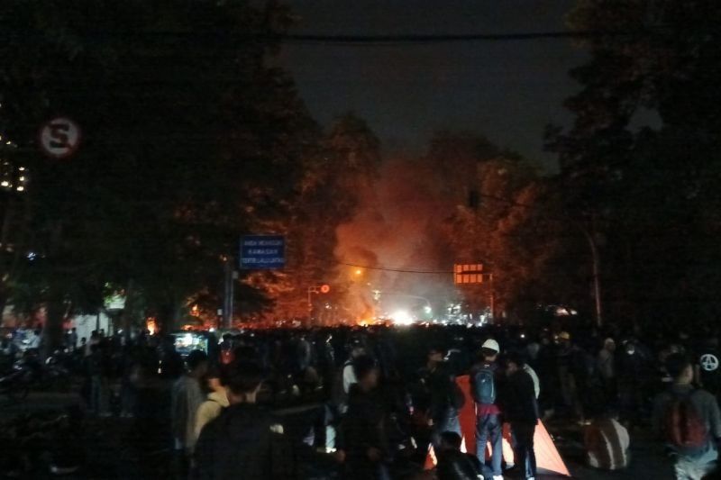 AJI Bandung Kecam Pemukulan Wartawan Kompas Saat Meliput Demo di Bandung