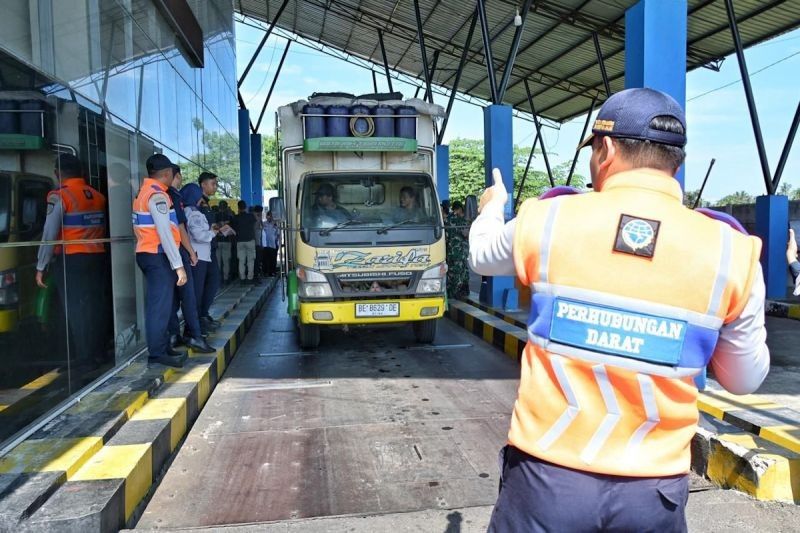 Menhub Tegaskan: Tak Ada Larangan Operasional Truk Barang Selama Mudik Lebaran 2025