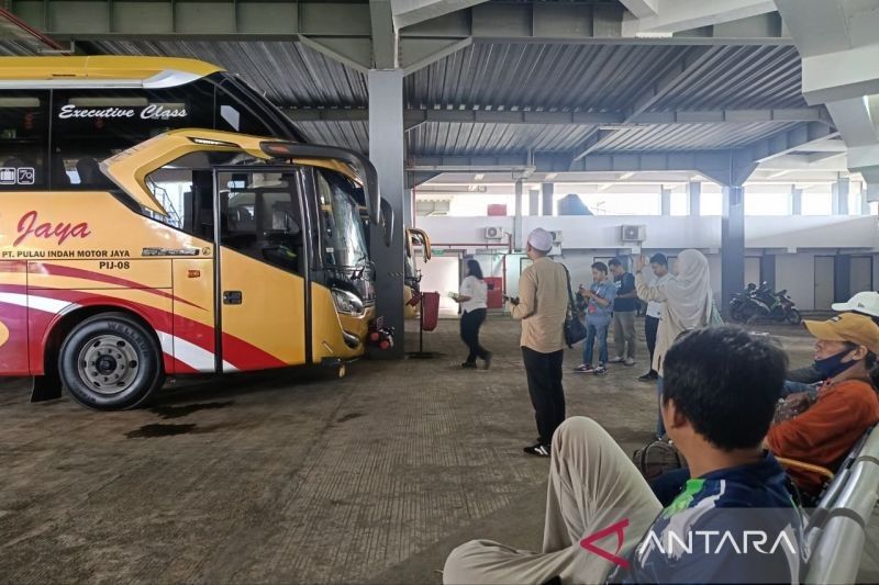 Lonjakan Penumpang Bus Samarinda-Banjarmasin Jelang Lebaran