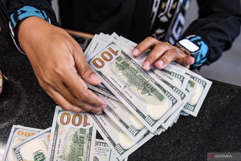 BI Intervensi Pasar Valas untuk Stabilkan Rupiah di Tengah Tekanan Global