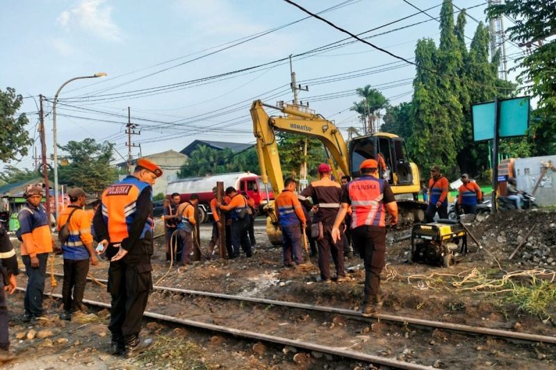 KAI Tutup Perlintasan Sebidang Usai Asisten Masinis Meninggal Dunia