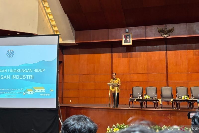 Tekan Polusi Udara, Menteri LH Desak Kawasan Industri Segera Beralih ke Gas