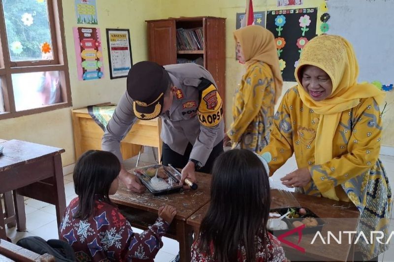 Polres OKU Awasi Program Makan Bergizi Gratis, Pastikan Generasi Penerus Sehat