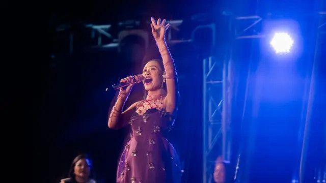 Penghormatan Andien untuk Mendiang Titiek Puspa, Nyanyikan Lagu Kupu-Kupu Malam dan Bimbi di International Golo Mori Jazz 2025