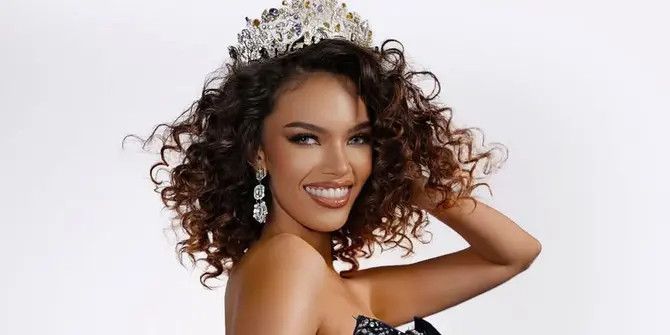 6 Potret Cantik Ayu Michelle Wakil Indonesia di Ajang Miss Aura Internasional 2025, Tampil Anggun dengan Kulit Eksotis dan Rambut Keriting