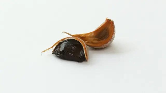 6 Manfaat Bawang Hitam, Lebih Ampuh dari Bawang Putih untuk Kesehatan