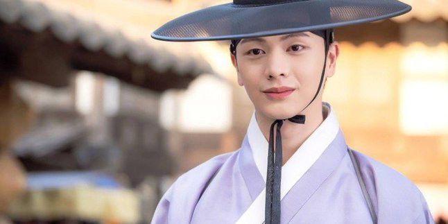 Yook Sung Jae, Aktor Korea yang Gemar Berperan Kesuruan di Berbagai Drama