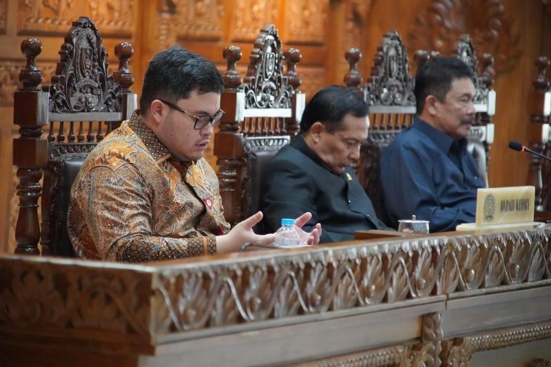 Pemkab Kediri Dorong Pertumbuhan Ekonomi dengan Raperda Penanaman Modal